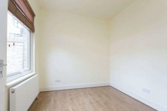 Image of 2 bedroom Flat to rent in Peckham Park Road London SE15 at Peckham Park Road  London, SE15 6TR